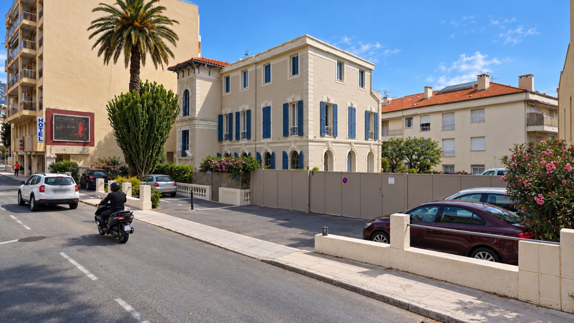 Visuel d'un bâtiment en ville avant le projet d'extension